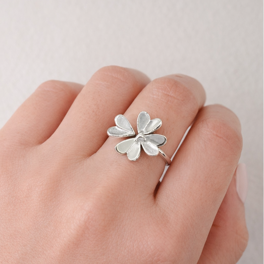 Anillo flor