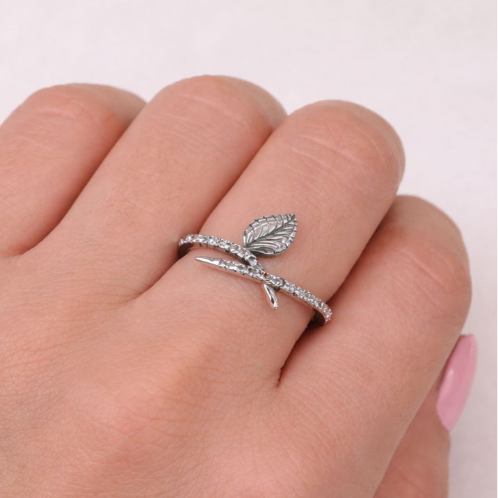 Anillo hojitas