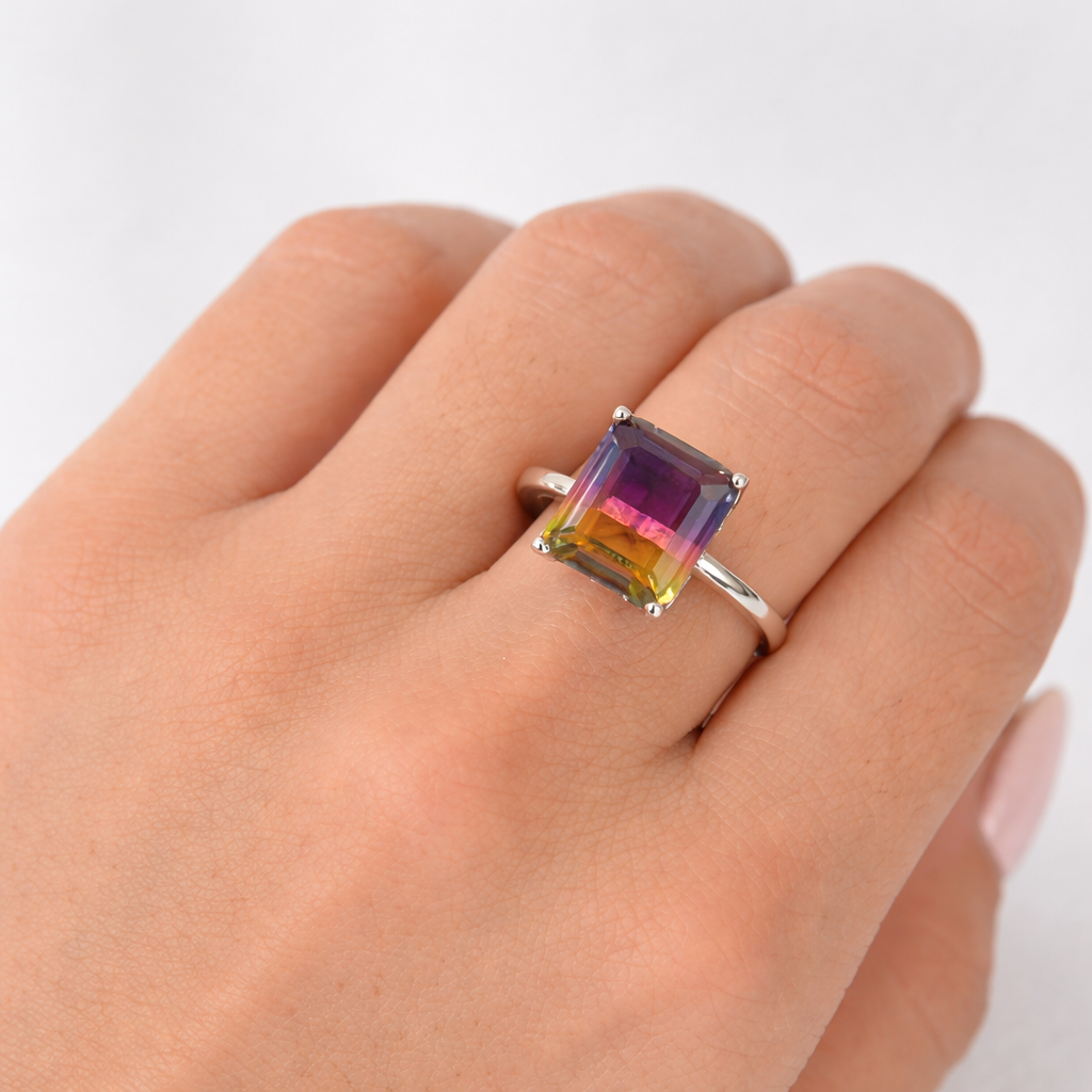 Anillo piedra tornasol