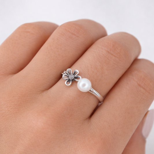 Anillo flor y perla