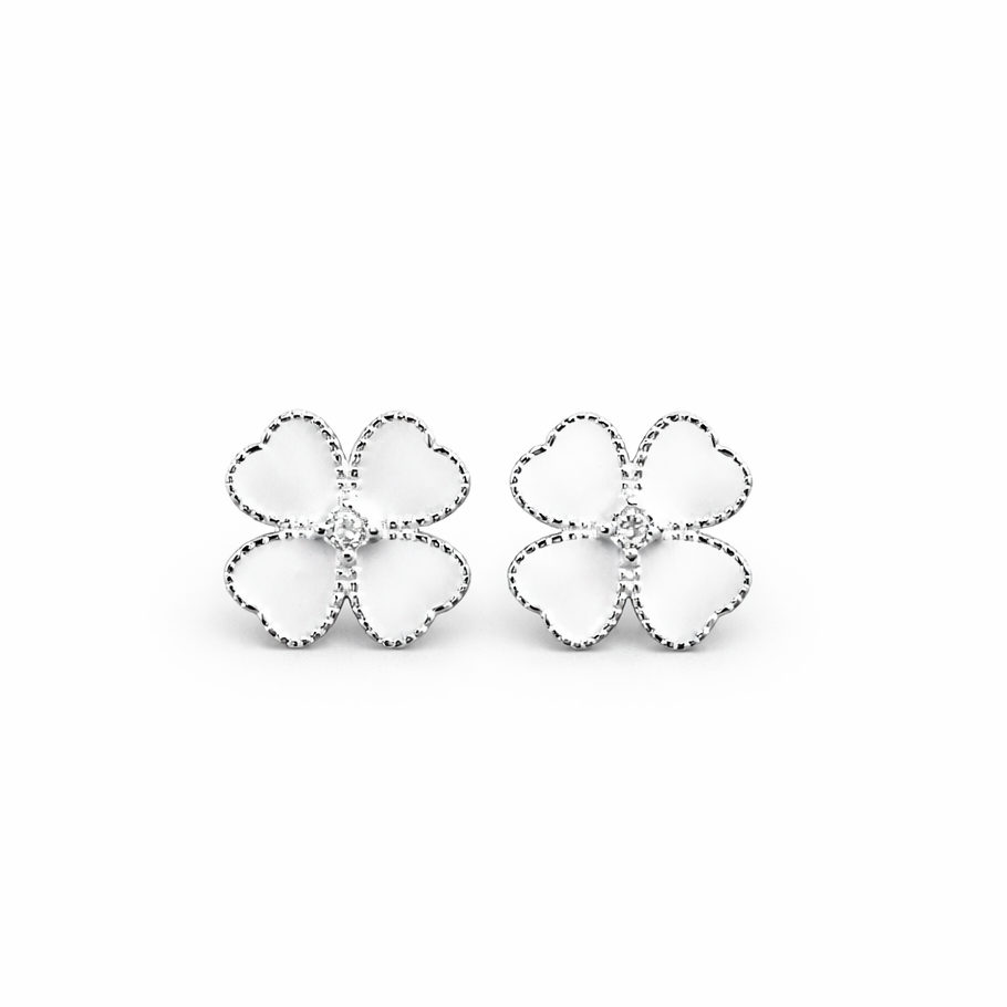 Aretes trébol
